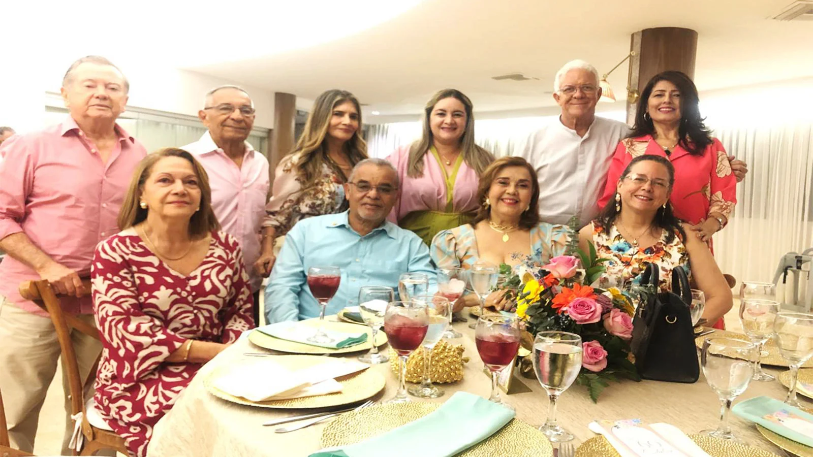De Pié: Augusto Gomezcasseres, Nathanael Contreras, Ordalia Ochoa , Monica Jiménez  Serpa , David Fontalvo Baquero, Carmen Cáceres López. Sentados: Alba Salgado de Gomezcasseres, Alfredo Salinas Arroyo , Luz Elena Fontalvo de Salinas y Beatriz Barrios de