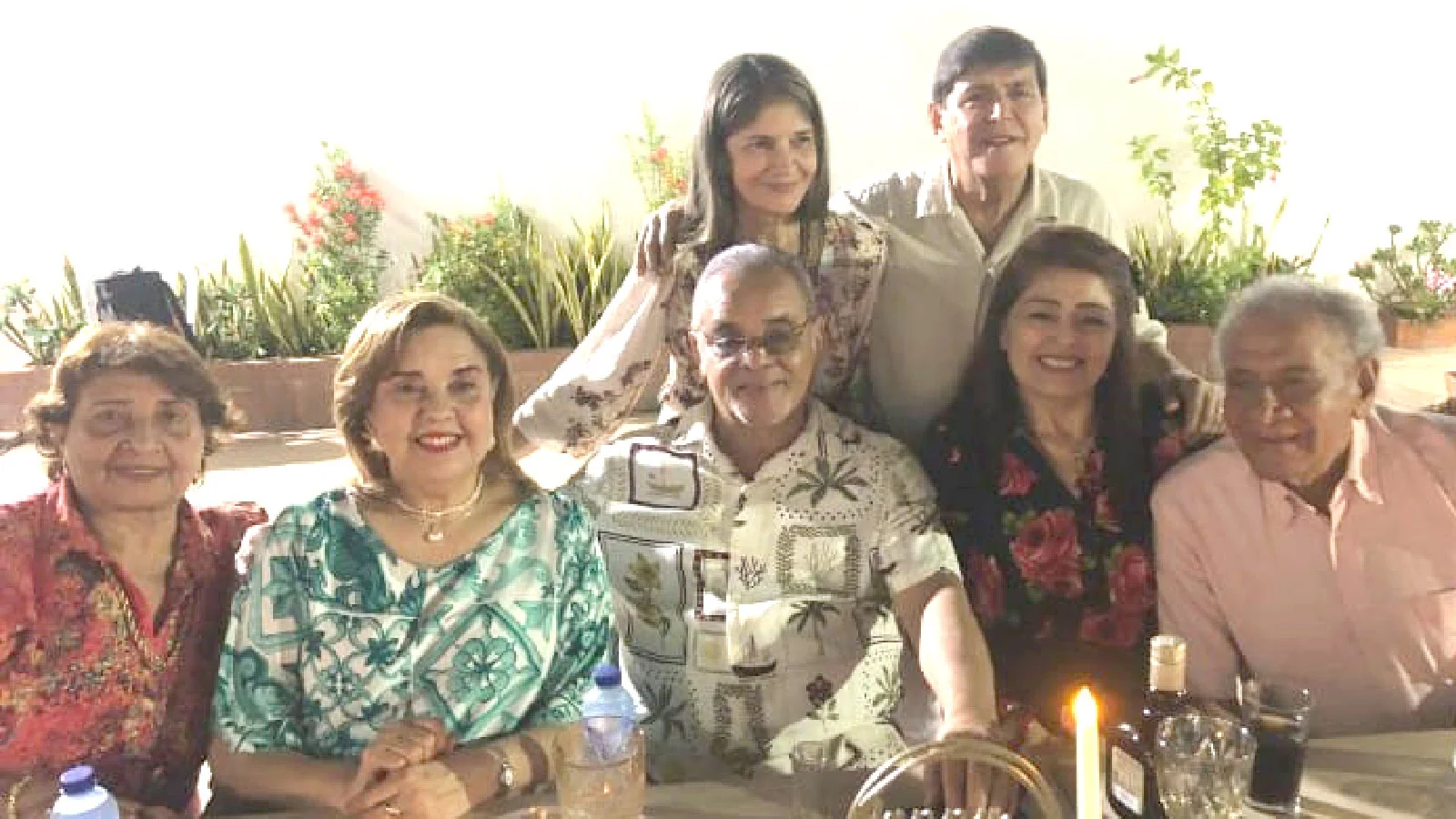 Sentados Rosario Negrete, Luz Elena Fontalvo, Alfredo Salinas, Carmen Cáceres López, Óscar Vitola. De Pié: Ordalia Ochoa y José Correa.