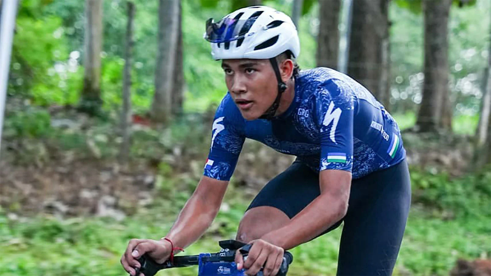 Stalyn Vergara se abre camino entre gigantes del ciclismo